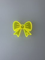 BOW – Die fluoreszierende Acryl-Schleife