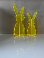 BUNNY TO GO Hase aus leuchtendem Acrylglas