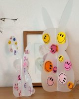 BUNNY TO GO Hase aus leuchtendem Acrylglas