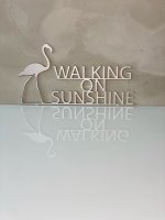 WALKING ON SUNSHINE Aufsteller
