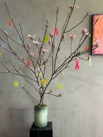 EGG CRACK angeknackstes Ei aus leuchtendem Acrylglas