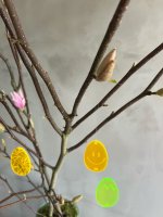 EGG GEO Anhänger aus leuchtendem Acrylglas