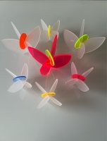 BLÜMLI TO GO MAGGIE Blumen aus leuchtendem Acrylglas