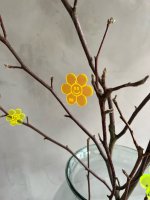 JOY Blümchen-Anhänger aus leuchtendem Acrylglas