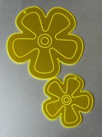 FLORA Blümchen-Anhänger aus leuchtendem Acrylglas