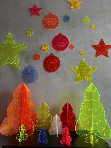 ANNE the Fir made of glowing acrylic glass